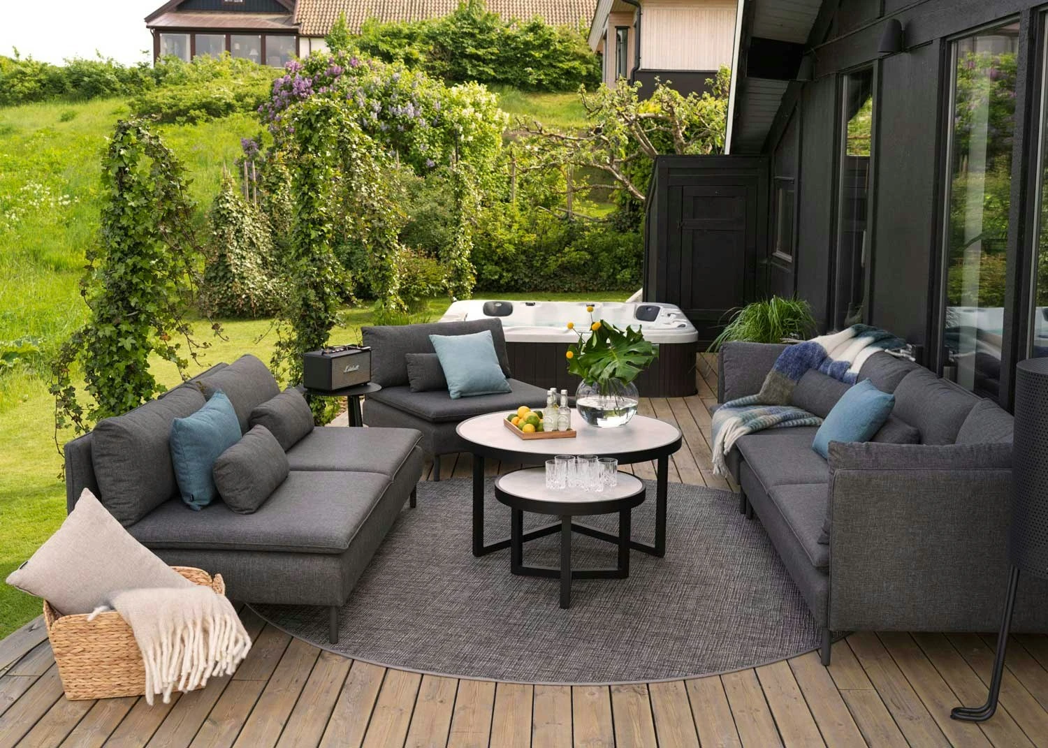 Brafab Two Callisto Back Cushions With Smaller Back Cushion, Onyx 2 Brafab Two Callisto Back Cushions With Smaller Back Cushion, Onyx - Image 2