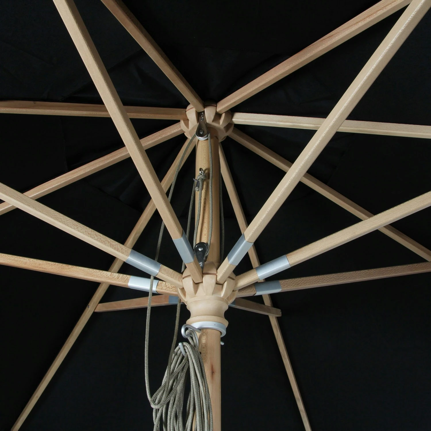 Brafab Reggio Parasol Ø300 Cm, Black 2 Brafab Reggio Parasol Ø300 Cm, Black - Image 2