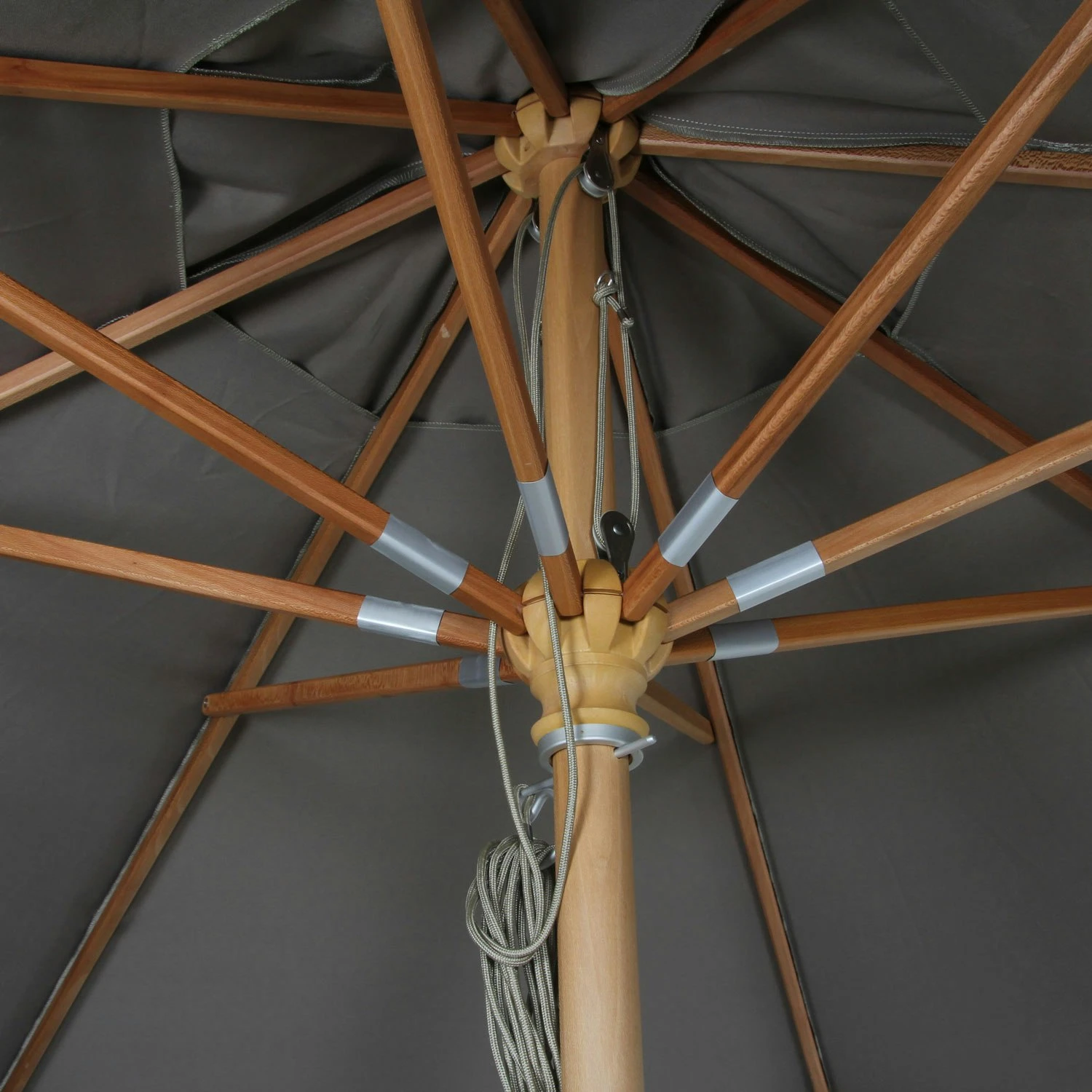 Brafab Reggio Parasol Ø300 Cm, Taupe 2 Brafab Reggio Parasol Ø300 Cm, Taupe - Image 2