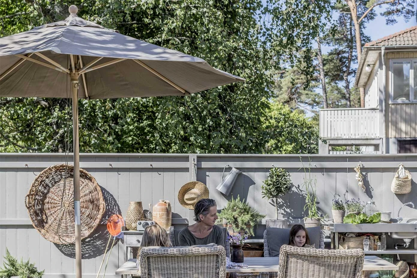 Brafab Reggio Parasol Ø300 Cm, Taupe 5 Brafab Reggio Parasol Ø300 Cm, Taupe - Image 5