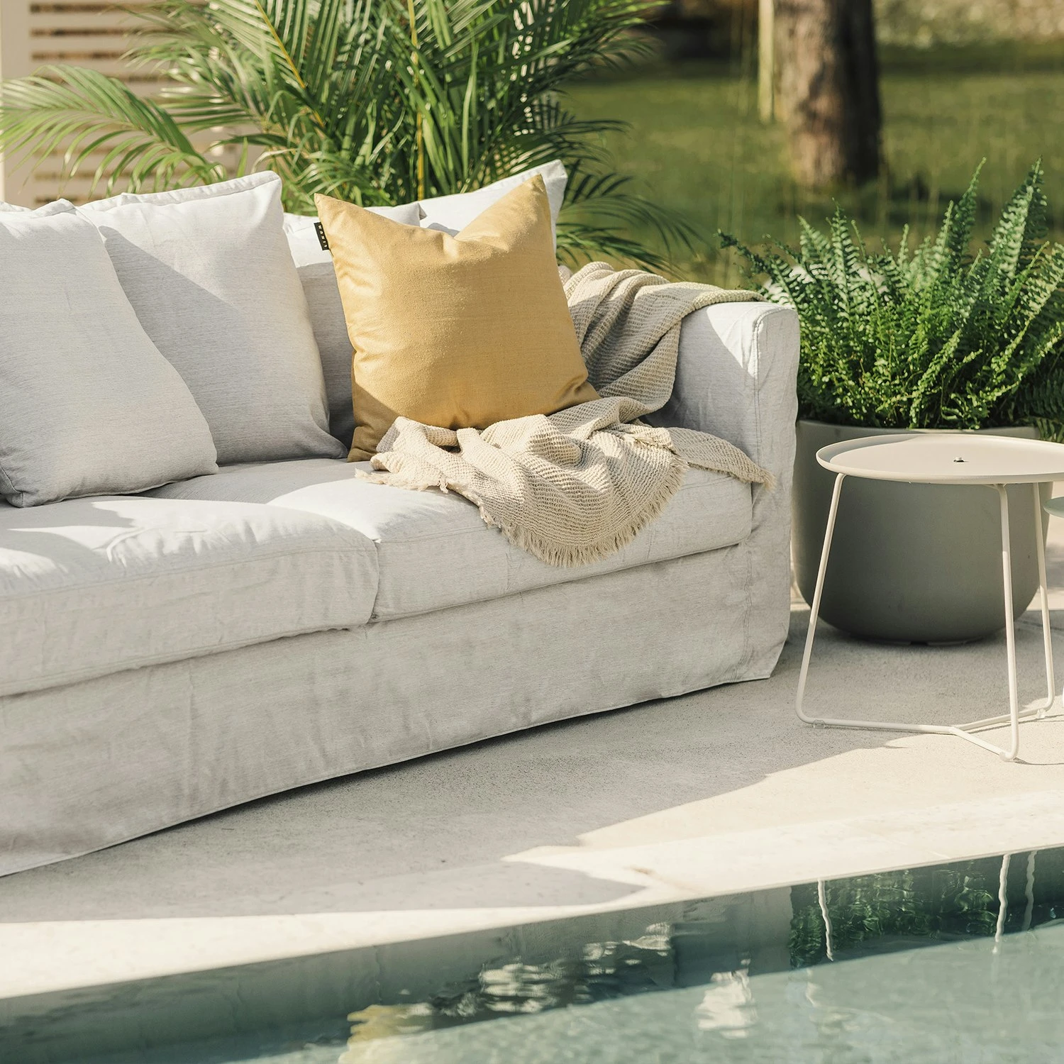 Le Grand Air 3-Seater Sofa Outdoor Sunbrella, Silver Grey 2 Le Grand Air 3-Seater Sofa Outdoor Sunbrella, Silver Grey - Image 2