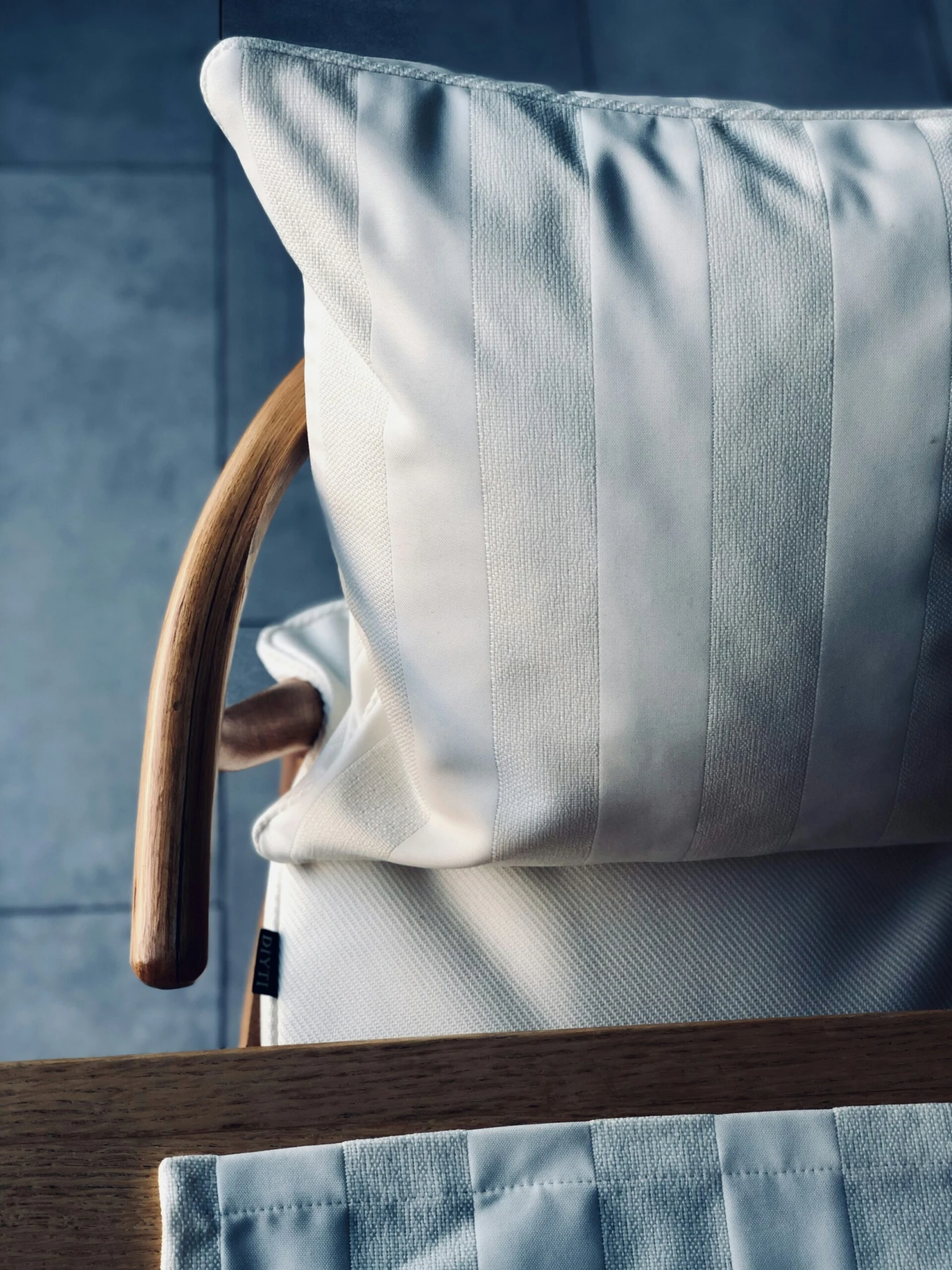 Wide Stripe Cushion 45x45 Cm, White 4 Wide Stripe Cushion 45x45 Cm, White - Image 4