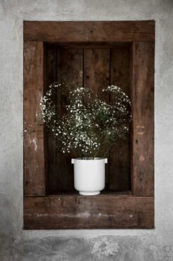 Ernst Flower Pot With Handle, D19,5 H15, White Sand -Hay Sales Store ernst flower pot with handle d195 h225 white sand 1