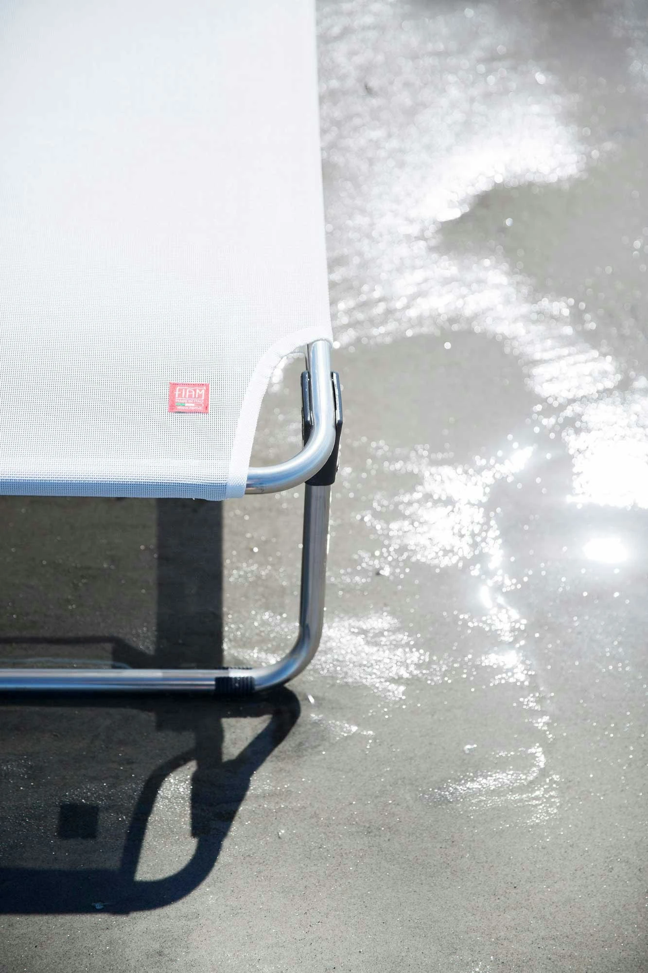 FIAM Amigo Sunbed, Taupe 5 FIAM Amigo Sunbed, Taupe - Image 5