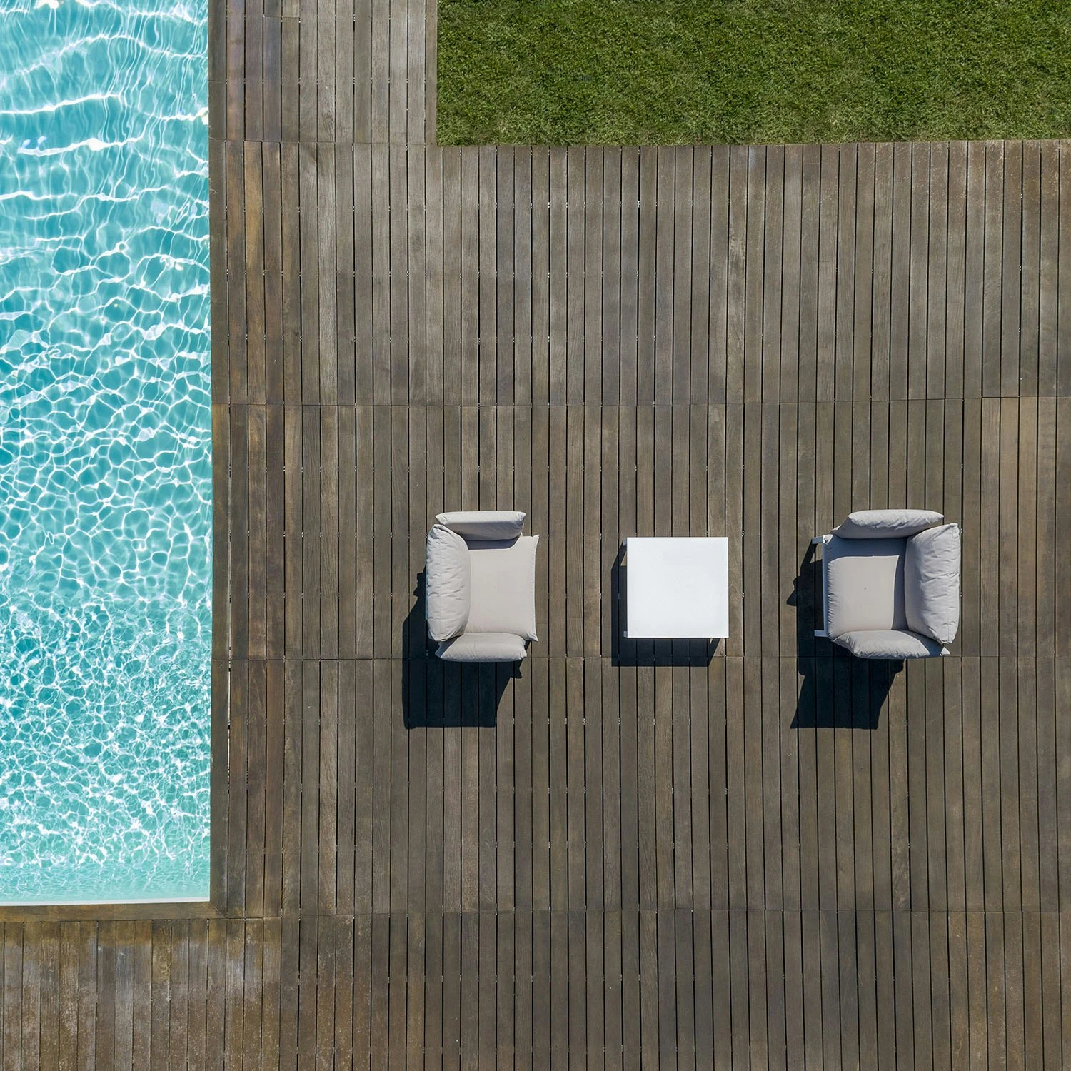 FIAM Domino Coffee Table 70x70 Cm, White 6 FIAM Domino Coffee Table 70x70 Cm, White - Image 6