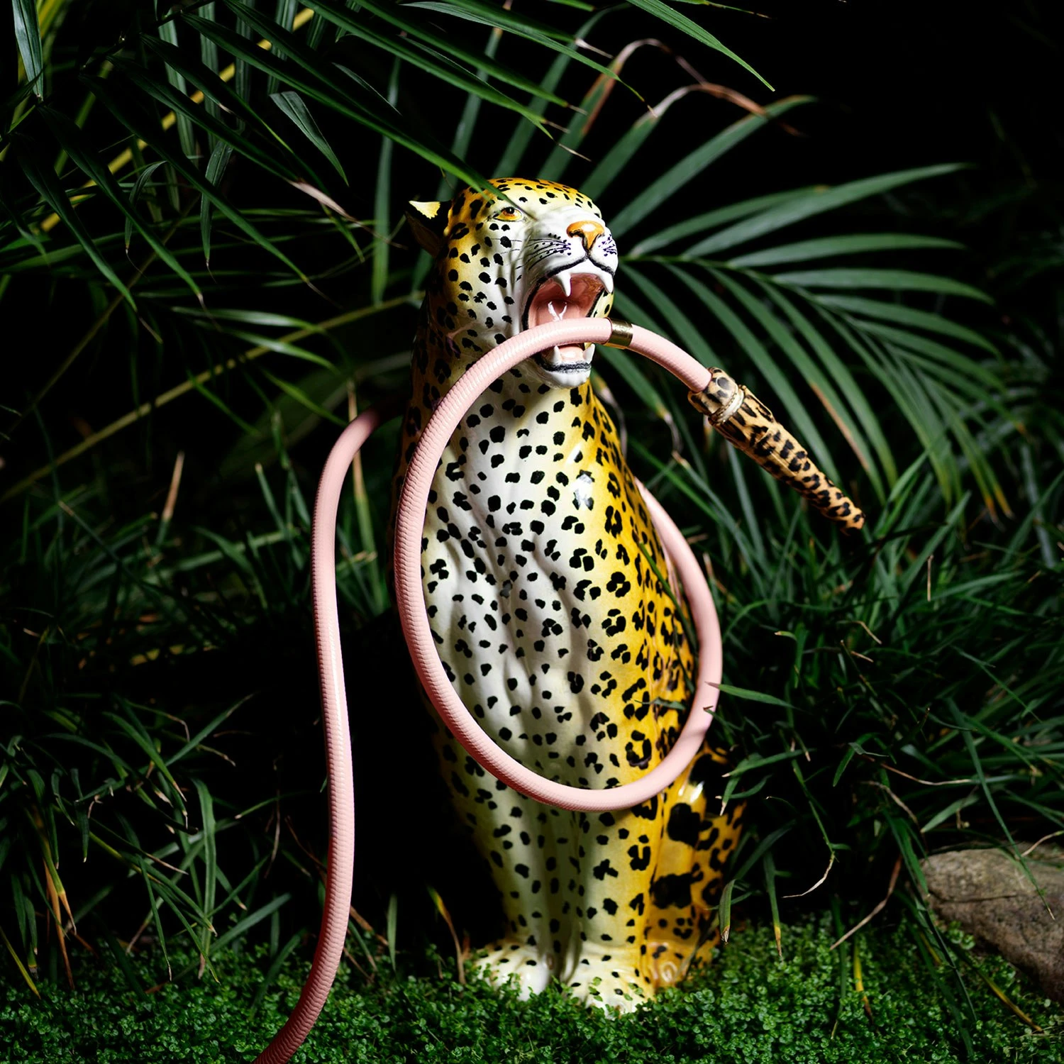 Garden Hose, Pink 4 Garden Hose, Pink - Image 4