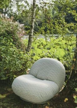 Gubi Pacha Outdoor Lounge Chair, Dedar Chevron Outdoor Fr 008, Moss Green Base -Hay Sales Store gubi pacha outdoor lounge chair swivel dedar chevron008 6