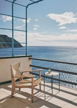 Gubi TS Outdoor Side Table Ø40x51 Cm, Black/White Travertine 8 Gubi TS Outdoor Side Table Ø40x51 Cm, Black/White Travertine -Hay Sales Store gubi ts outdoor side table 40 black white travertine 3