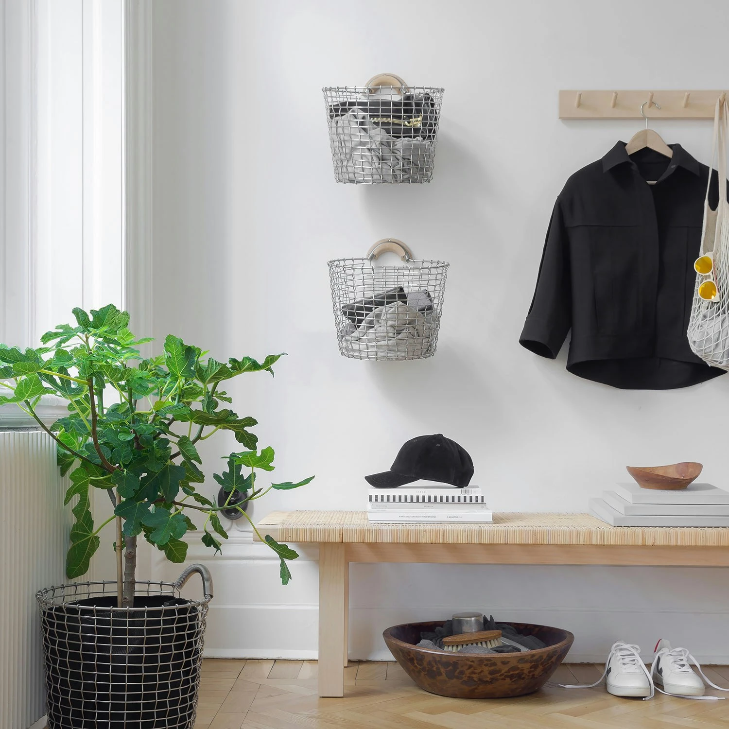 Korbo Bin 16 Basket, Brass 2 Korbo Bin 16 Basket, Brass - Image 2