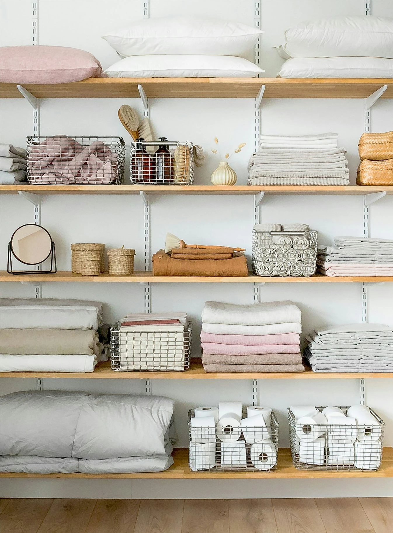 Korbo Rectangular 15 Basket, Brass 4 Korbo Rectangular 15 Basket, Brass - Image 4