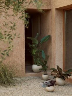 Menu Plantas Planter Ivory, 32 Cm -Hay Sales Store menu plantas planter h 17 ivory 18