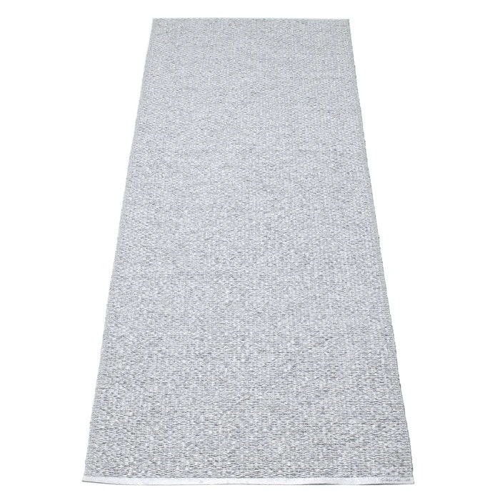 Svea Rug Grey Metallic/Grey, 70x320 Cm 1 Svea Rug Grey Metallic/Grey, 70x320 Cm