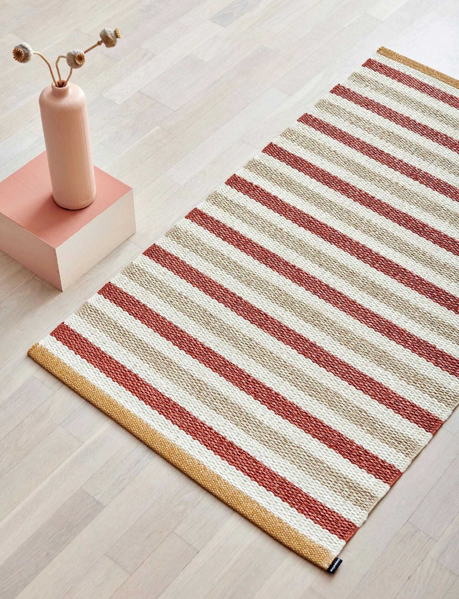 Teo Rug Brick Red / Beige / Vanilla, 180x260 Cm 3 Teo Rug Brick Red / Beige / Vanilla, 180x260 Cm - Image 3