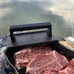 Satake Outdoor Meat Press, Cast Iron -Hay Sales Store satake outdoor meat press cast iron 3